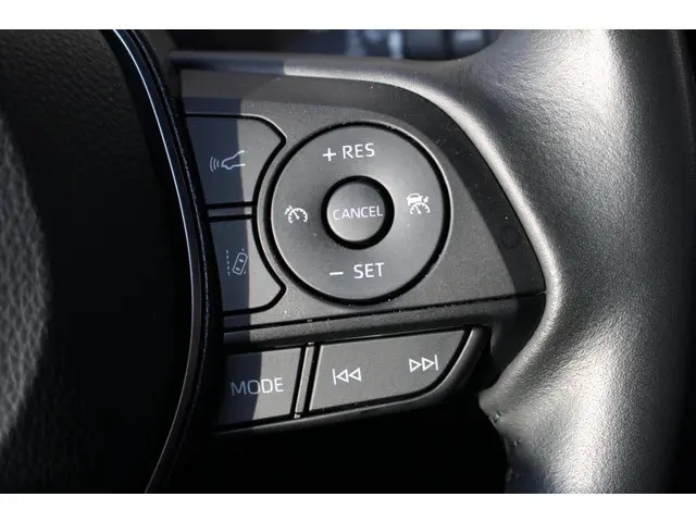 Toyota Corolla 1.8 Hybrid Active 2021 Hybride Benzine 16