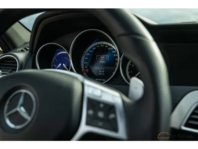 Mercedes-Benz C-Klasse C63 AMG Estate 2014 Benzine 8