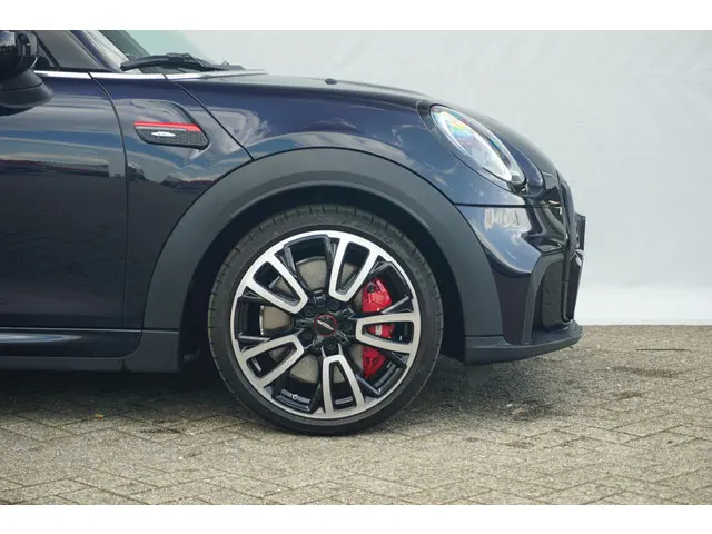 MINI 3-Deurs John Cooper Works Essential 2022 Benzine 4