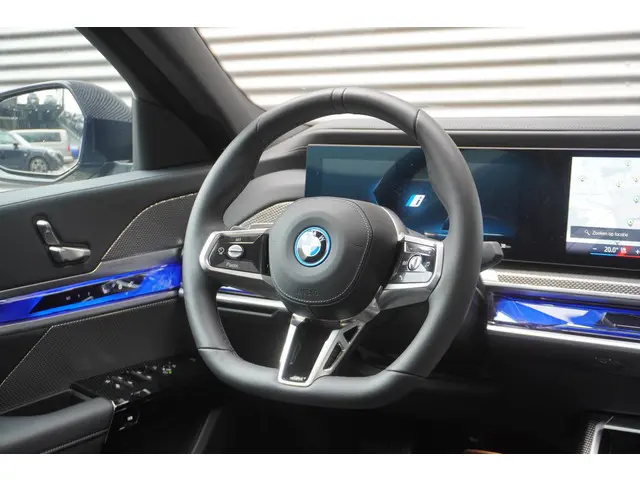 BMW i7 xDrive60 2025 Elektrisch 22
