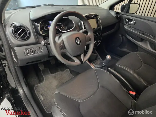 Renault Clio Estate 0.9 TCe Night&Day 2015 Benzine 17
