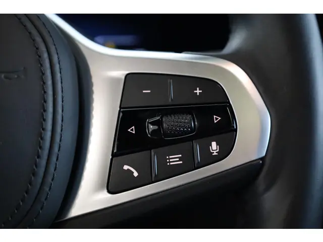 BMW i4 eDrive40 2023 Elektrisch 27