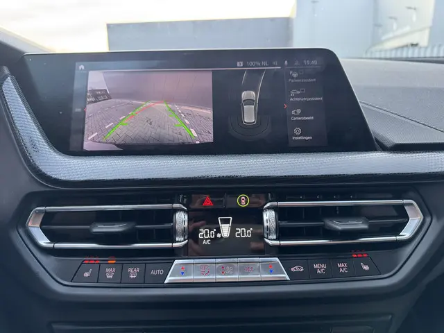 BMW 1 Serie 118i Executive Edition M 2020 Benzine 42