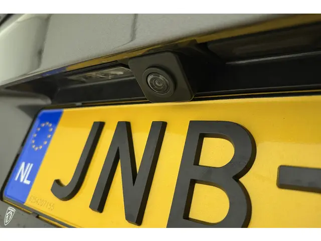 Peugeot 3008 1.2T 130pk GT 2024 Benzine 8