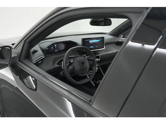 Peugeot 2008 PureTech 130 EAT8 Allure 2024 Benzine 2