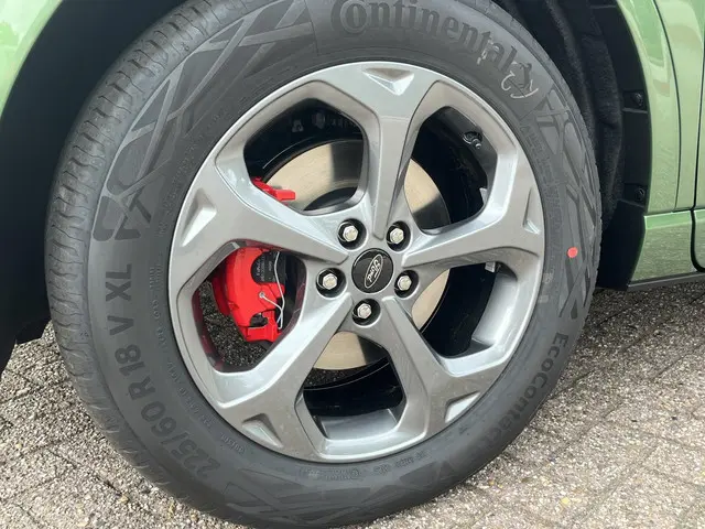 Ford Kuga 2.5 PHEV ST-Line X 2025 Hybride Benzine 35