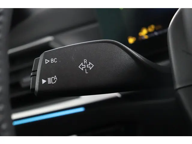 BMW 3 Serie 320e 2024 Hybride Benzine 23