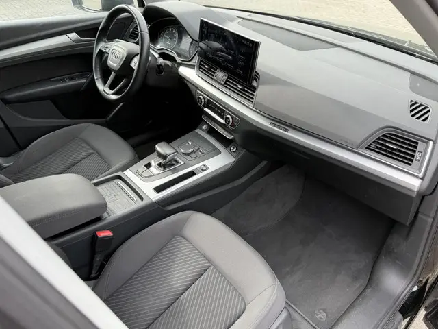 Audi Q5 50 TFSI e quattro S edition 2021 Hybride Benzine 7