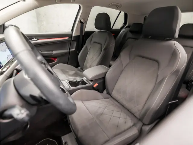 Volkswagen Golf 1.0 eTSI Sport 2020 Benzine 14