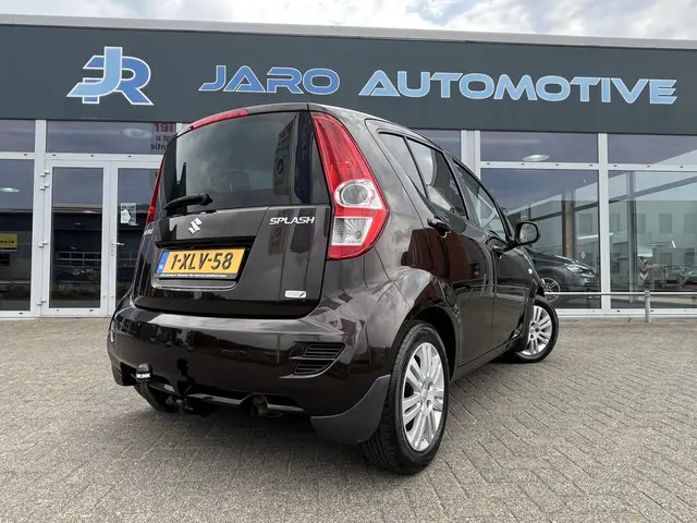 Suzuki Splash 1.2 Exclusive EASSS 2014 Benzine 37