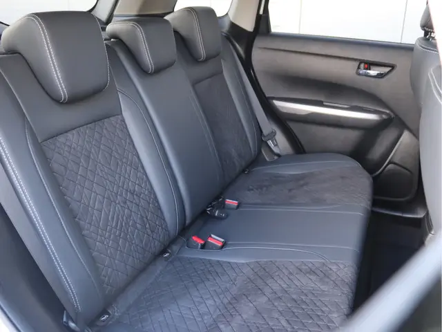 Suzuki Vitara 1.4 Boosterjet Style 2022 Hybride Benzine 26