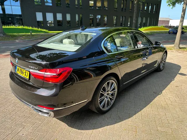 BMW 7 Serie 750Li xDrive High Executive 2017 Benzine 6