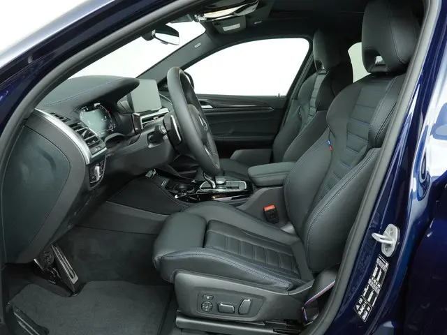 BMW X4 xDrive20i Business Edition Plus 2026 Benzine 4