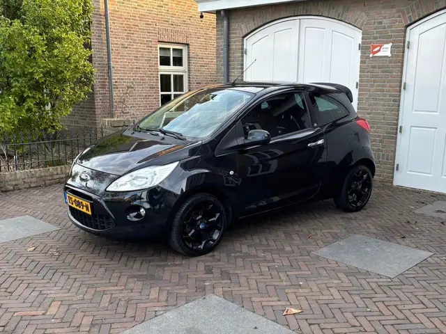 Ford Ka 1.2 Style start/stop 2014 Benzine 13