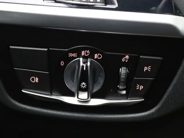 BMW iX3 80 kWh 2021 Elektrisch 34