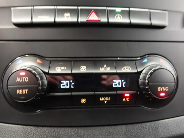 Mercedes-Benz Vito 114 CDI Lang Automaat 2023 Diesel 25