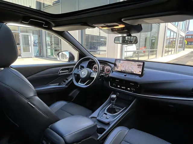 Nissan QASHQAI 1.3 MHEV Tekna 2023 Benzine 4