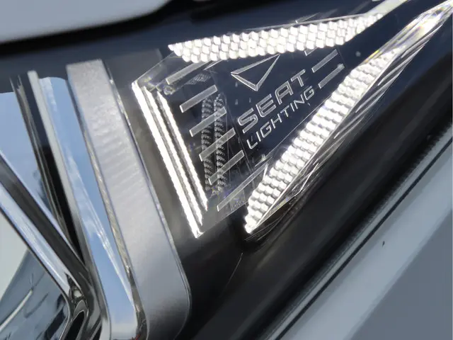 SEAT Arona 1.0 TSI Style Launch Edition 2017 Benzine 9