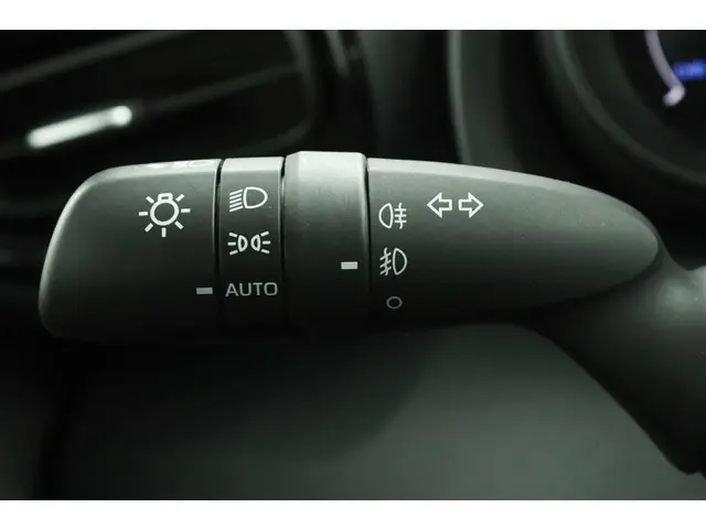 Toyota Yaris 1.5 Hybrid Dynamic 2022 Hybride Benzine 29