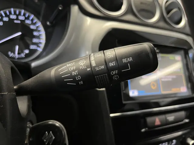 Suzuki Vitara 1.6 Exclusive 2015 Benzine 32