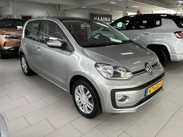 Volkswagen up! 1.0 BMT high up! 2016 Benzine 41