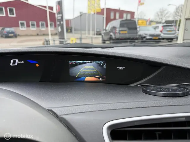 Honda Civic 1.8 Sport 2015 Benzine 16