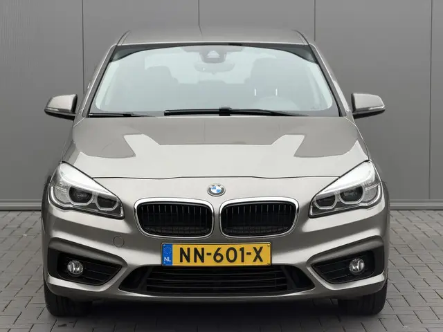 BMW 2 Serie Active Tourer 220i Executive 2017 Benzine 3