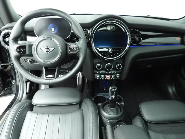 MINI 3-Deurs Cooper Rockingham GT 2024 Benzine 10