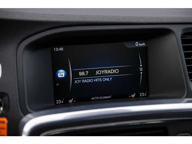 Volvo S60 1.5 T3 R-Design 2016 Benzine 24