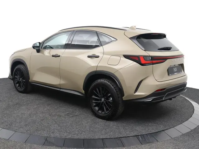 Lexus NX 450h+ AWD Overtrail Line 2024 Hybride Benzine 12