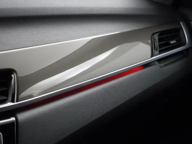 BMW X1 sDrive18i High Executive Aut- 2017 Benzine 9