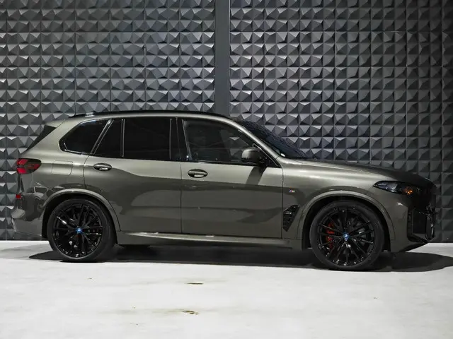 BMW X5 xDrive50e 2023 Hybride Benzine 3