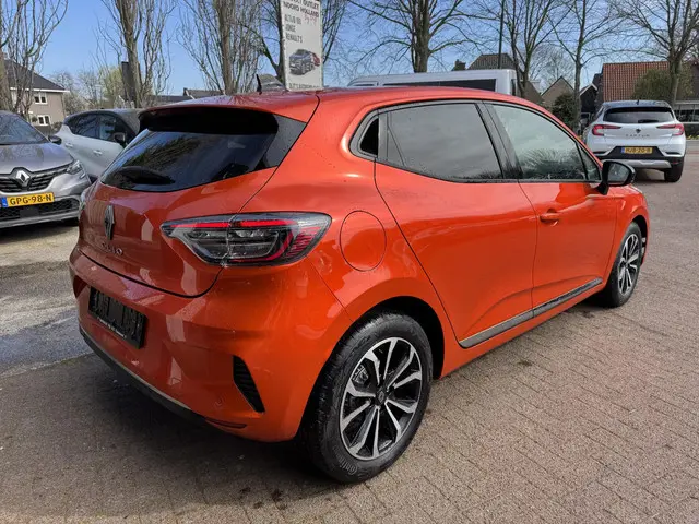 Renault Clio 1.0 TCe 90pk Techno+Pack Winter!! 2024 Benzine 5