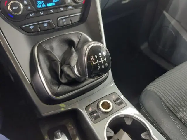 Ford C-MAX 1.0 Titanium 2014 Benzine 14