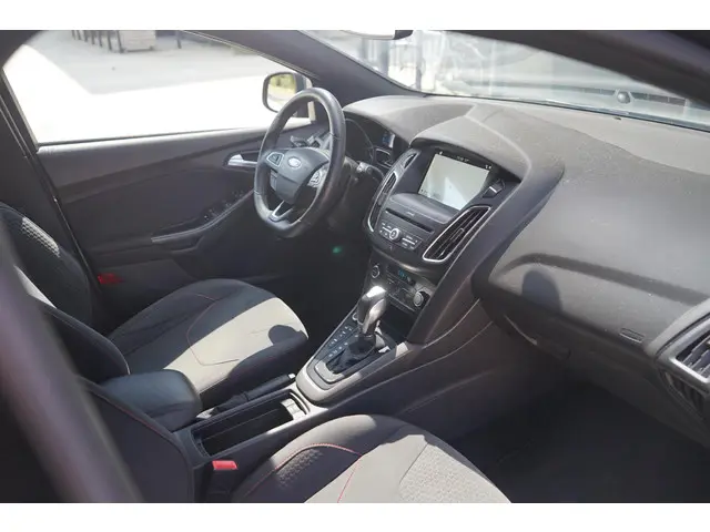 Ford Focus Wagon 1.5 ST-Line 2017 Benzine 12