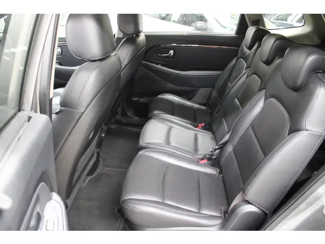 Kia Carens 1.6 GDi Premium Pack 2013 Benzine 7