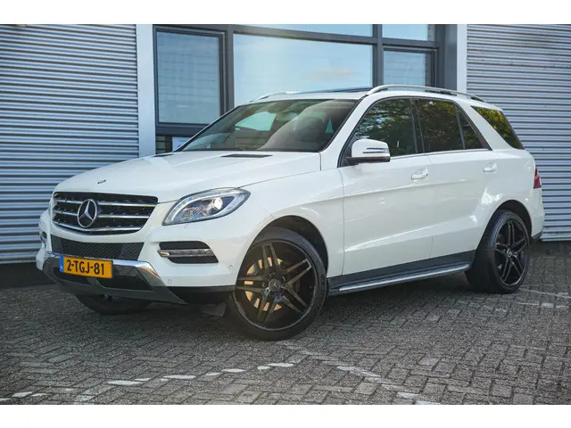Mercedes-Benz M-Klasse 350 2013 Benzine 30