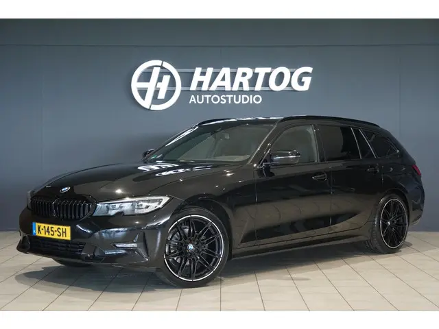 BMW 3 Serie Touring 318i High Executive 2021 Benzine