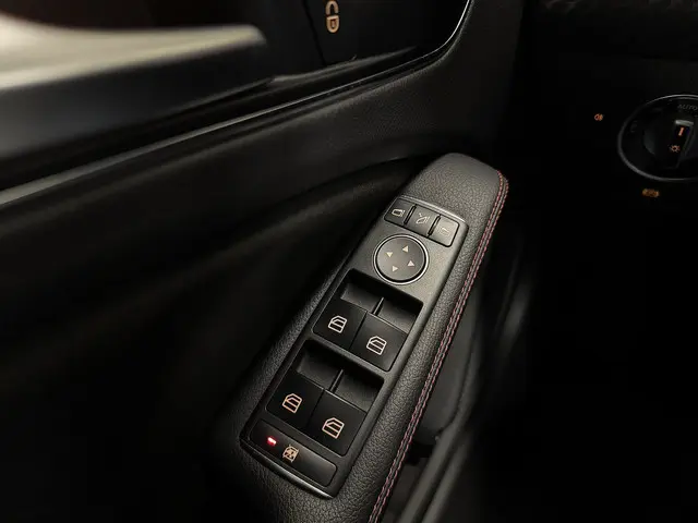 Mercedes-Benz A-Klasse AMG 45 4MATIC 2017 Benzine 33