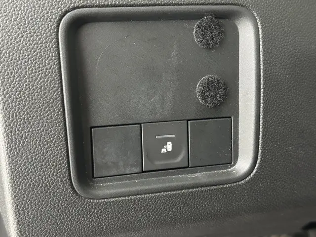 Dacia Duster 1.3 TCe 150 Journey 2023 Benzine 30