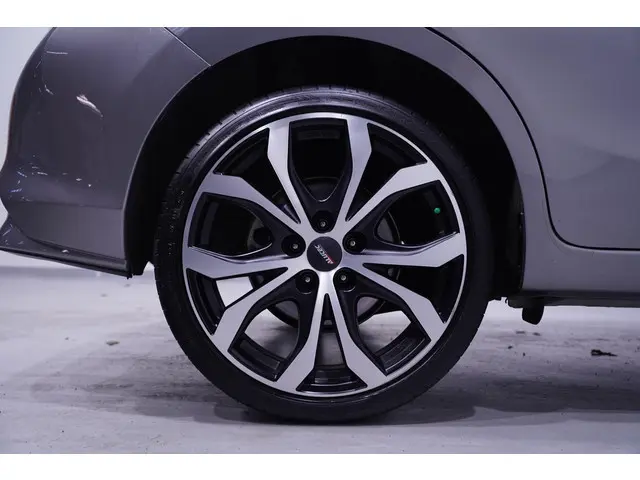 Nissan Pulsar 1.2 DIG-T N-Connecta 2018 Benzine 17