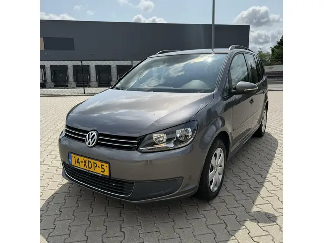 Volkswagen Touran 1.2 TSI Highline 7 Persoon 2012 Benzine