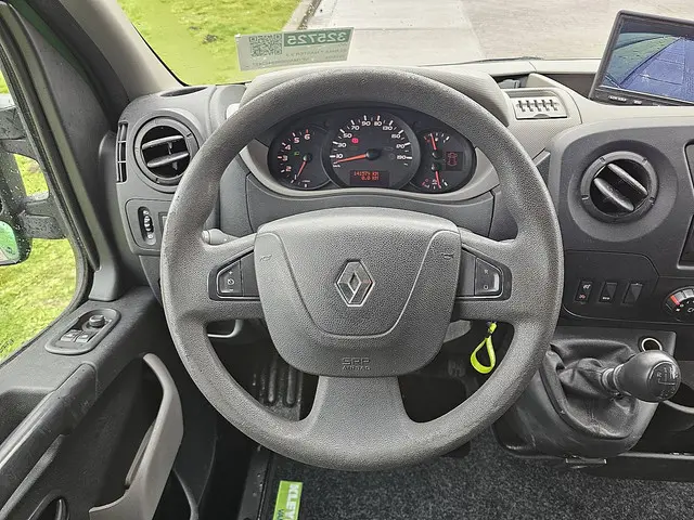 Renault Master 2.3 2018 Diesel 12