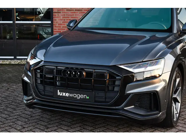Audi Q8 55 TFSI e quattro S-Line 2022 Hybride Benzine 63