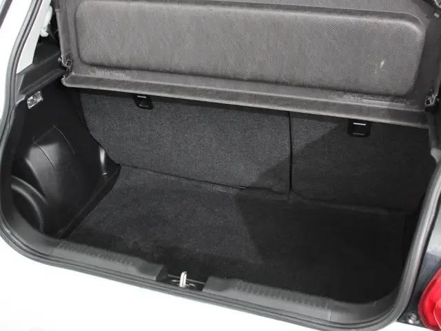 Suzuki Swift 1.2 Hybrid Club 2021 Benzine 32