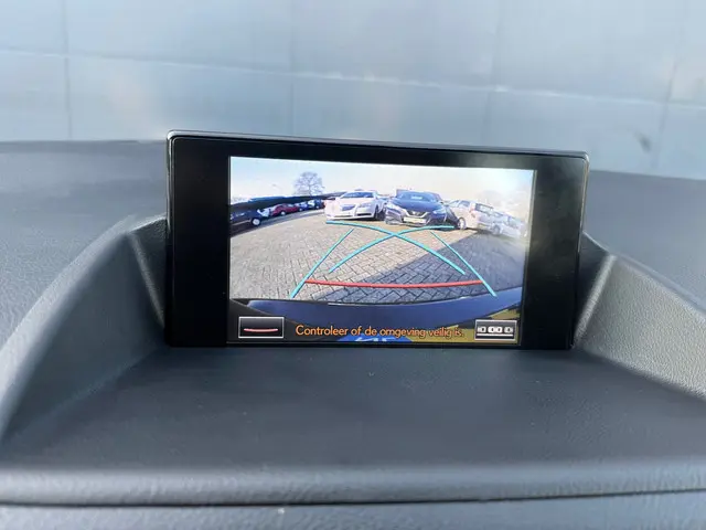 Lexus CT 200h Luxury Line 2017 Hybride Benzine 25