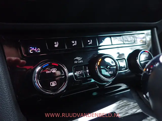 Škoda Superb Combi 1.4TSI iV 2020 Hybride Benzine 18