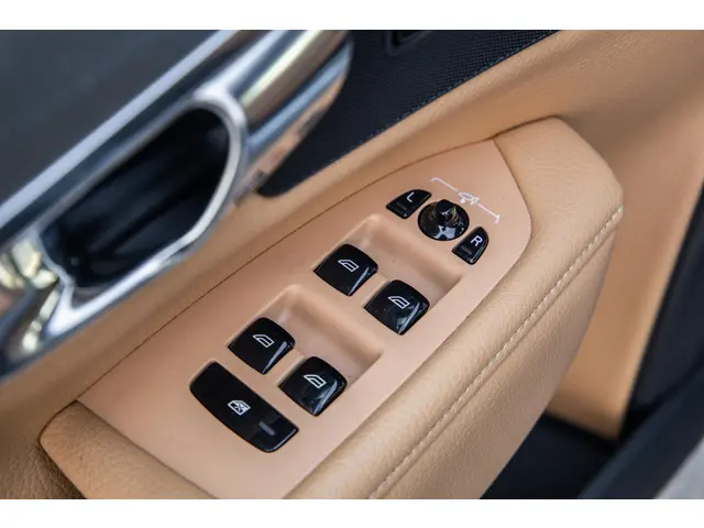 Volvo V90 2.0 T5 Momentum 2017 Benzine 21