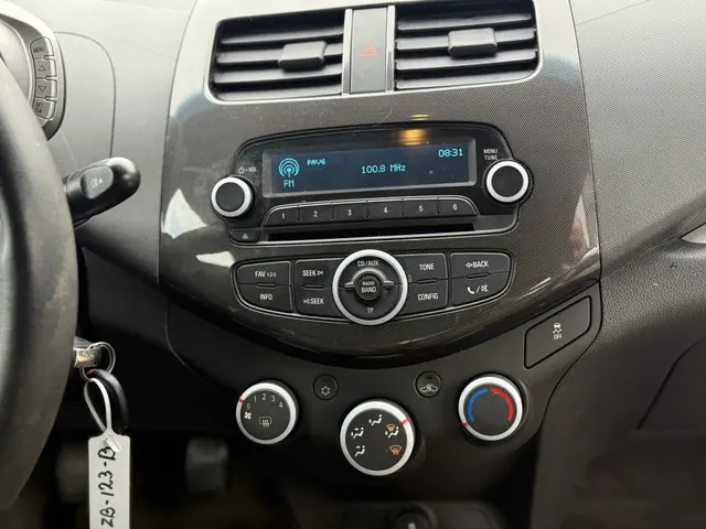 Chevrolet Spark 1.2 16V LTZ 2013 Benzine 13