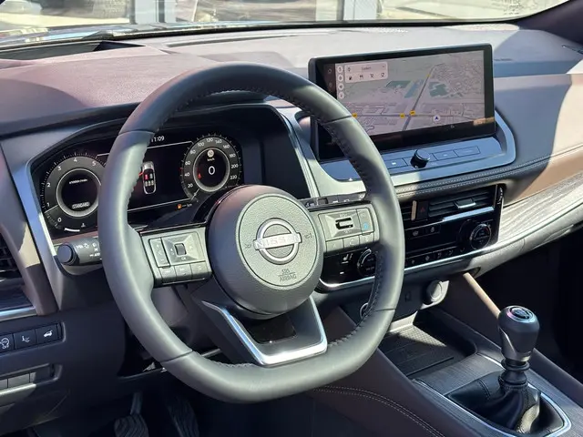 Nissan QASHQAI MHEV 140 MT Tekna 2025 Benzine 31
